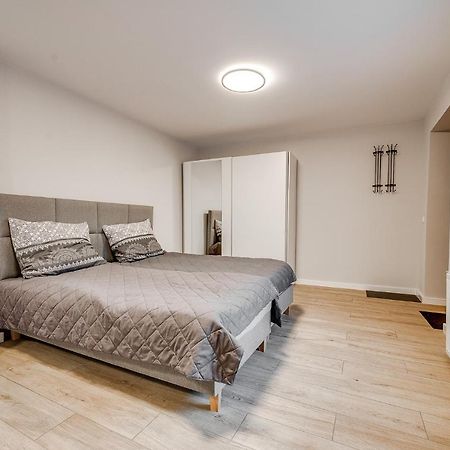 ריבניק Central Platinum Apartments 19 מראה חיצוני תמונה