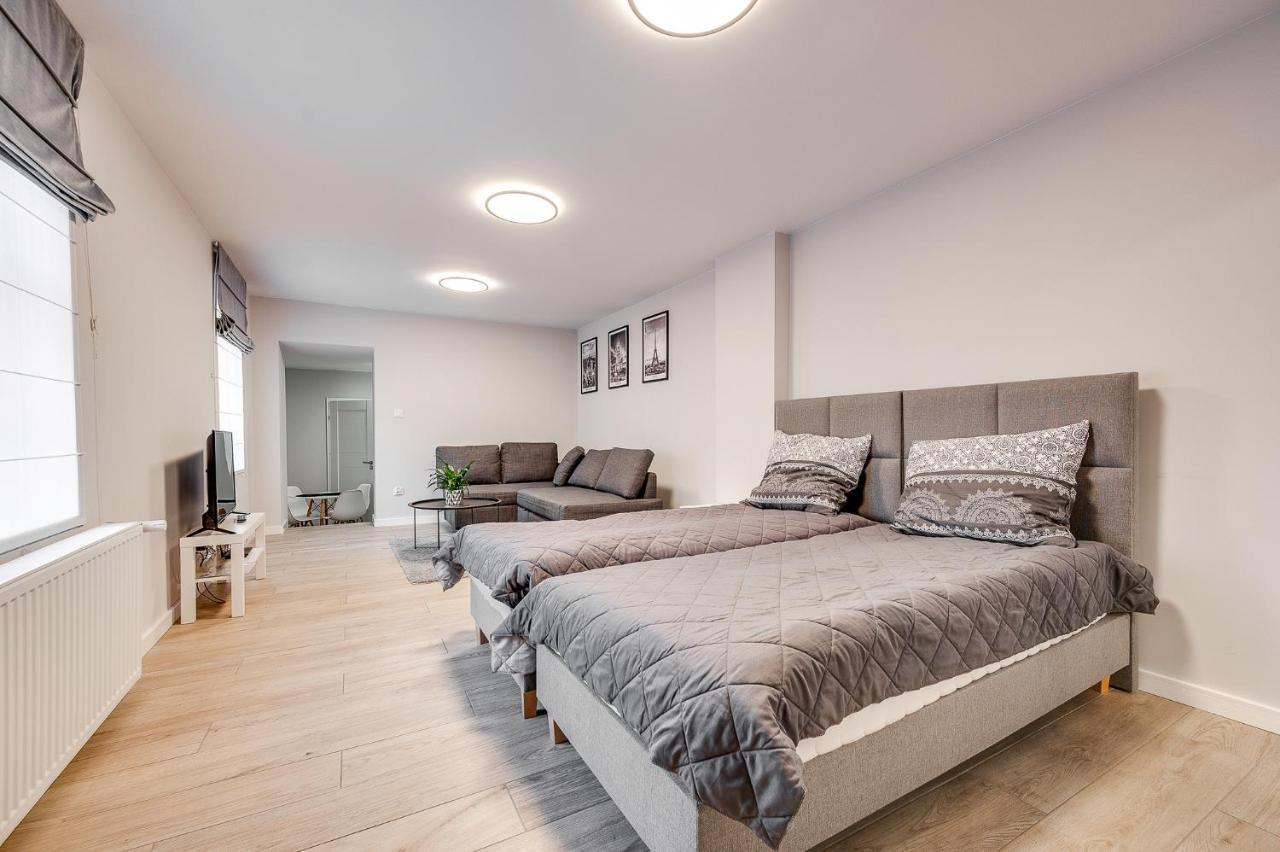 ריבניק Central Platinum Apartments 19 מראה חיצוני תמונה